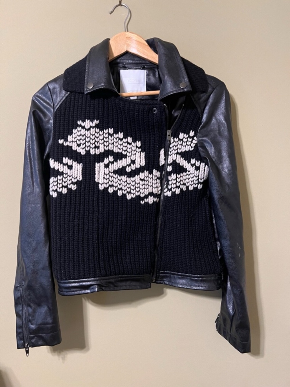 ettitwa by Anthropologie Black and White Sweater/Faux Leather Jacket Size Small